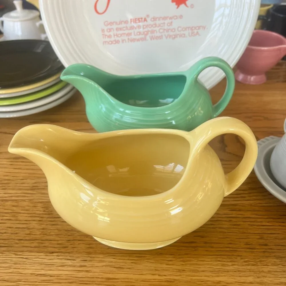 Vintage Post 1986 Classic Fiesta Gravy Boat, Sauce Boat, Yellow, Seamist - Picture 3 of 7